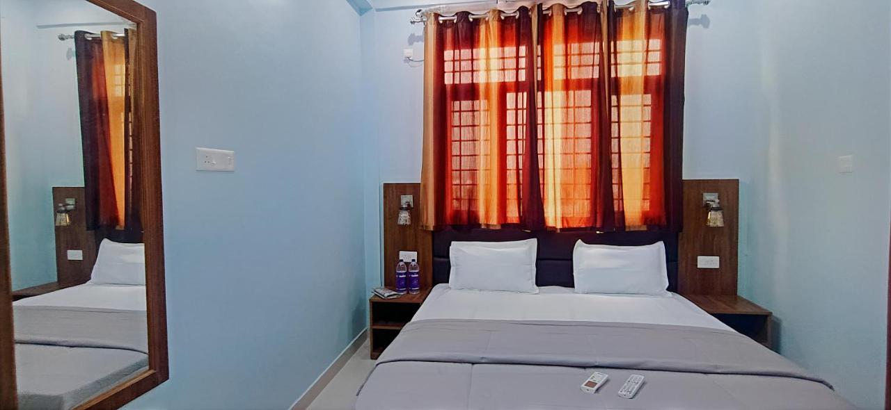Hotel Comfort Inn Homestay Dehradun Exteriör bild