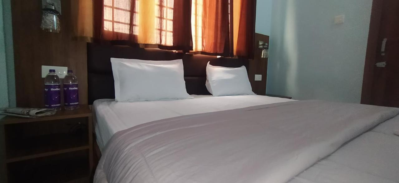 Hotel Comfort Inn Homestay Dehradun Exteriör bild