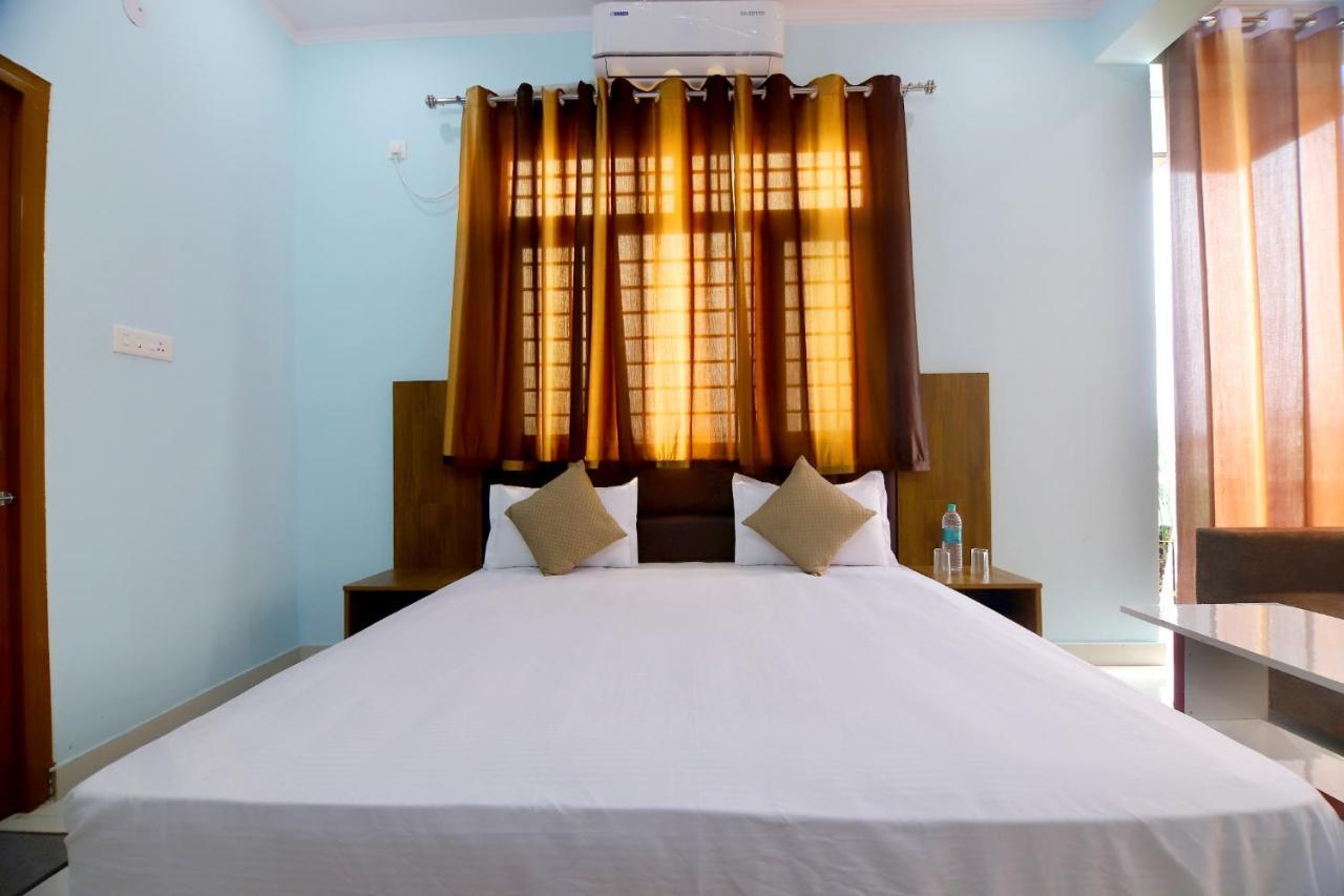 Hotel Comfort Inn Homestay Dehradun Exteriör bild