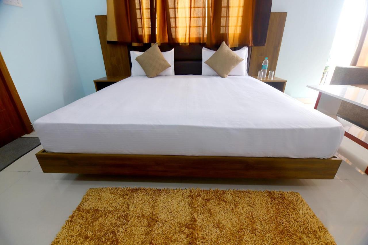Hotel Comfort Inn Homestay Dehradun Exteriör bild