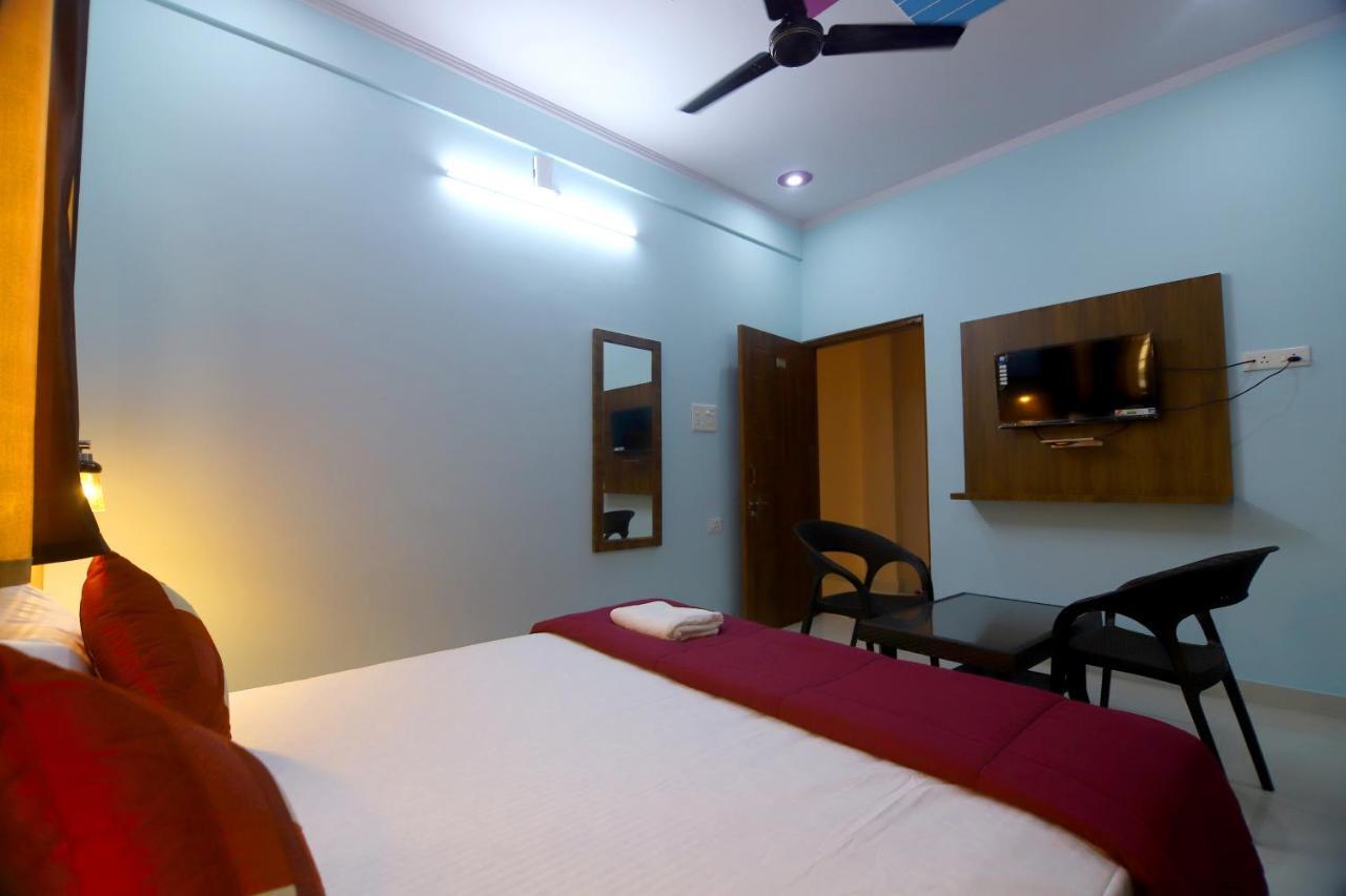 Hotel Comfort Inn Homestay Dehradun Exteriör bild