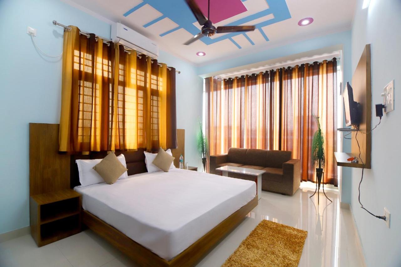 Hotel Comfort Inn Homestay Dehradun Exteriör bild