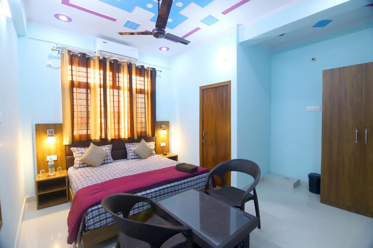 Hotel Comfort Inn Homestay Dehradun Exteriör bild