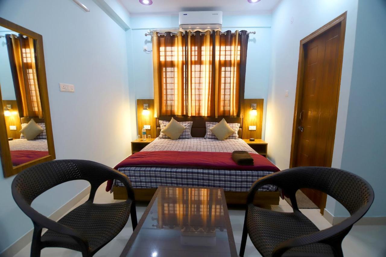 Hotel Comfort Inn Homestay Dehradun Exteriör bild